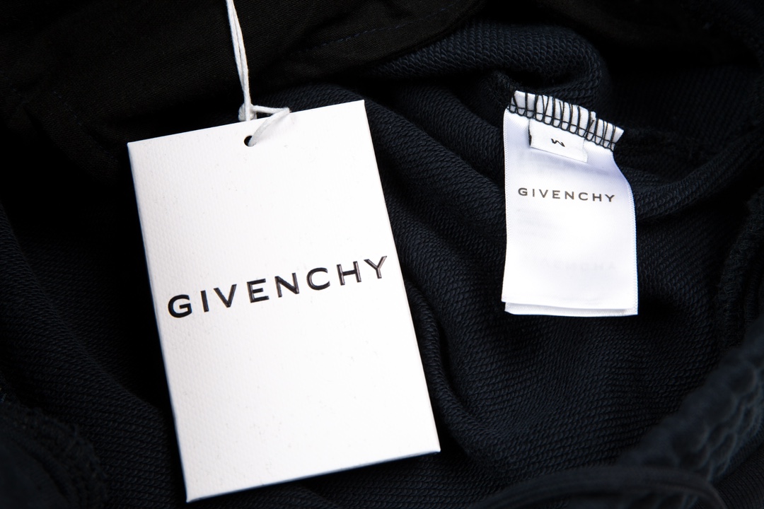 Givenchy top quality embroidery shorts