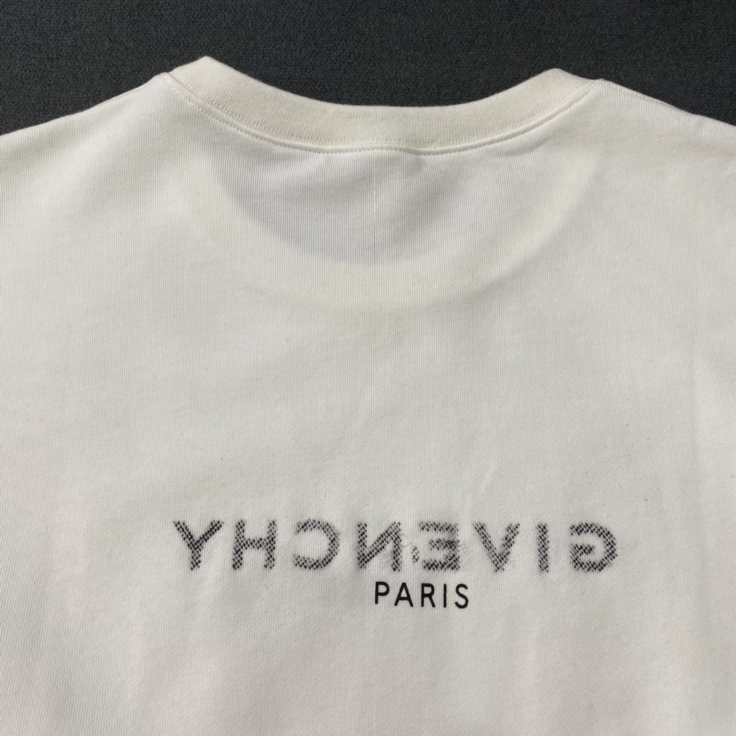 Givenchy Hoodie Reverse in White