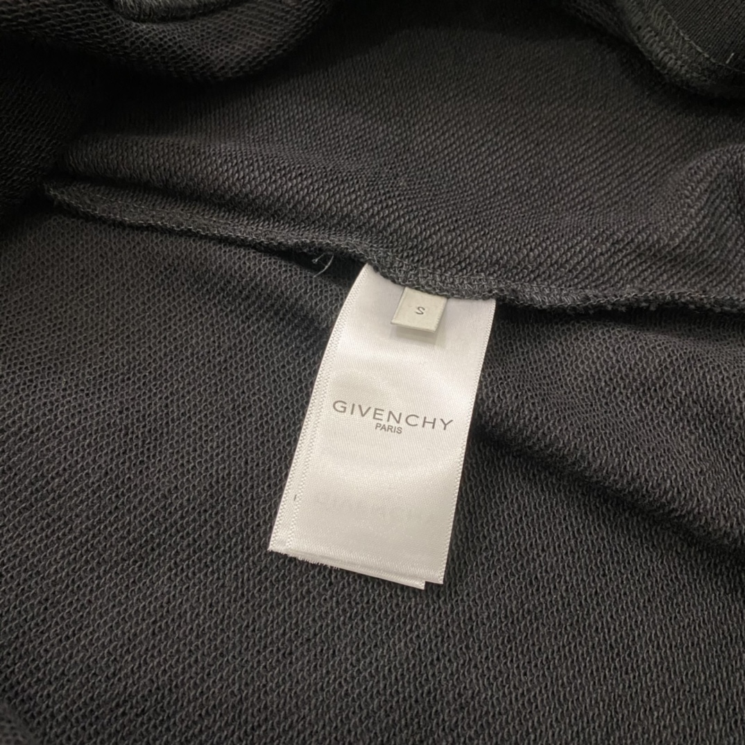 Givenchy Hoodie Reverse in Black