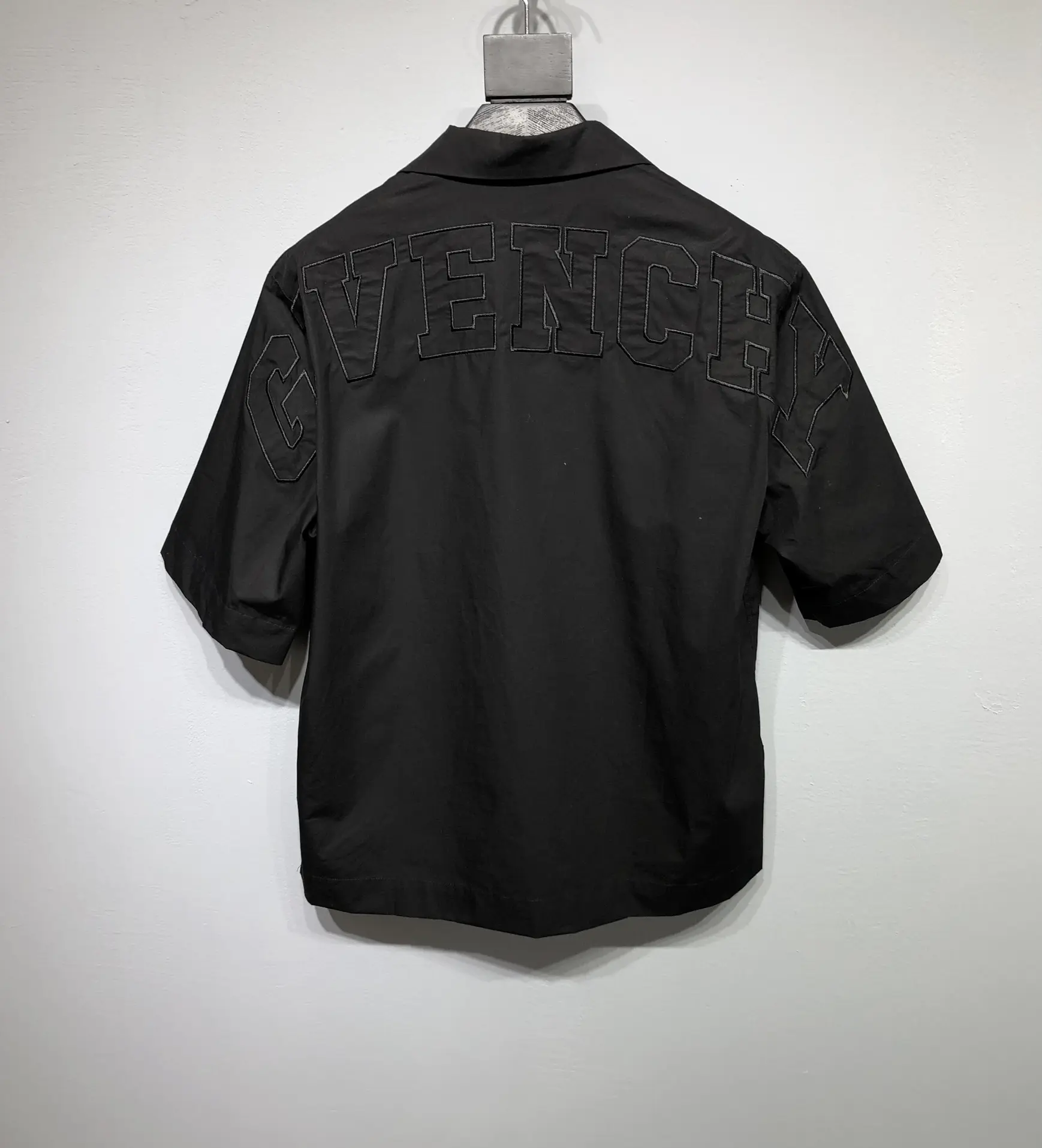 GIVENCHY 2022ss new fashion shirt in black