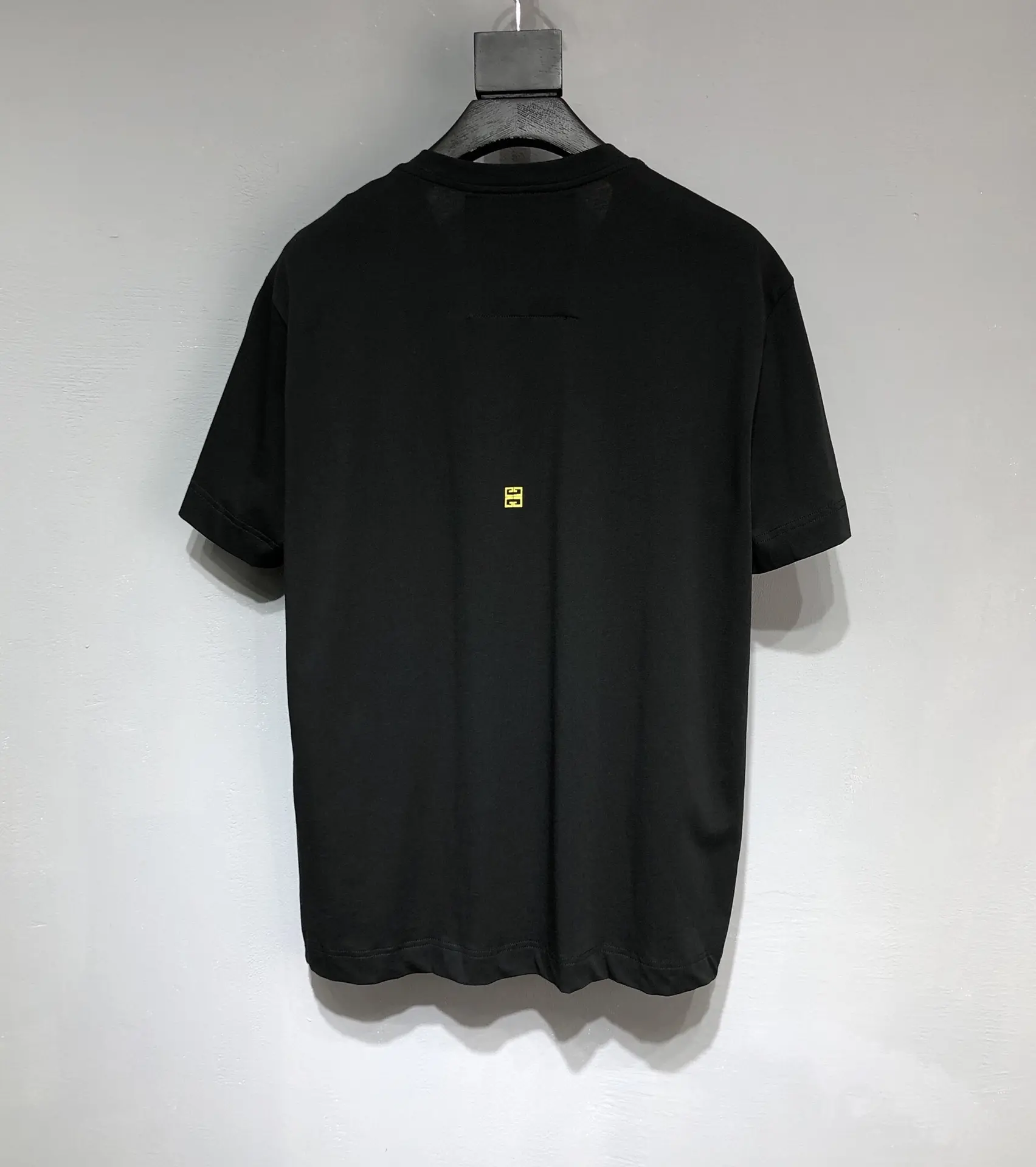 GIVENCHY 2022SS new arrival T-shirt in black