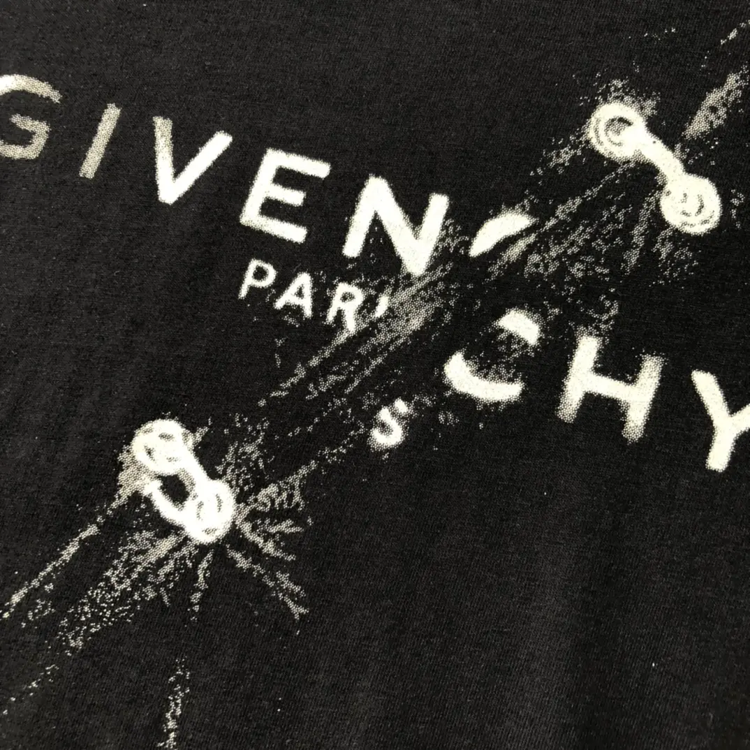 GIVENCHY 2022SS new arrival T-shirt in black