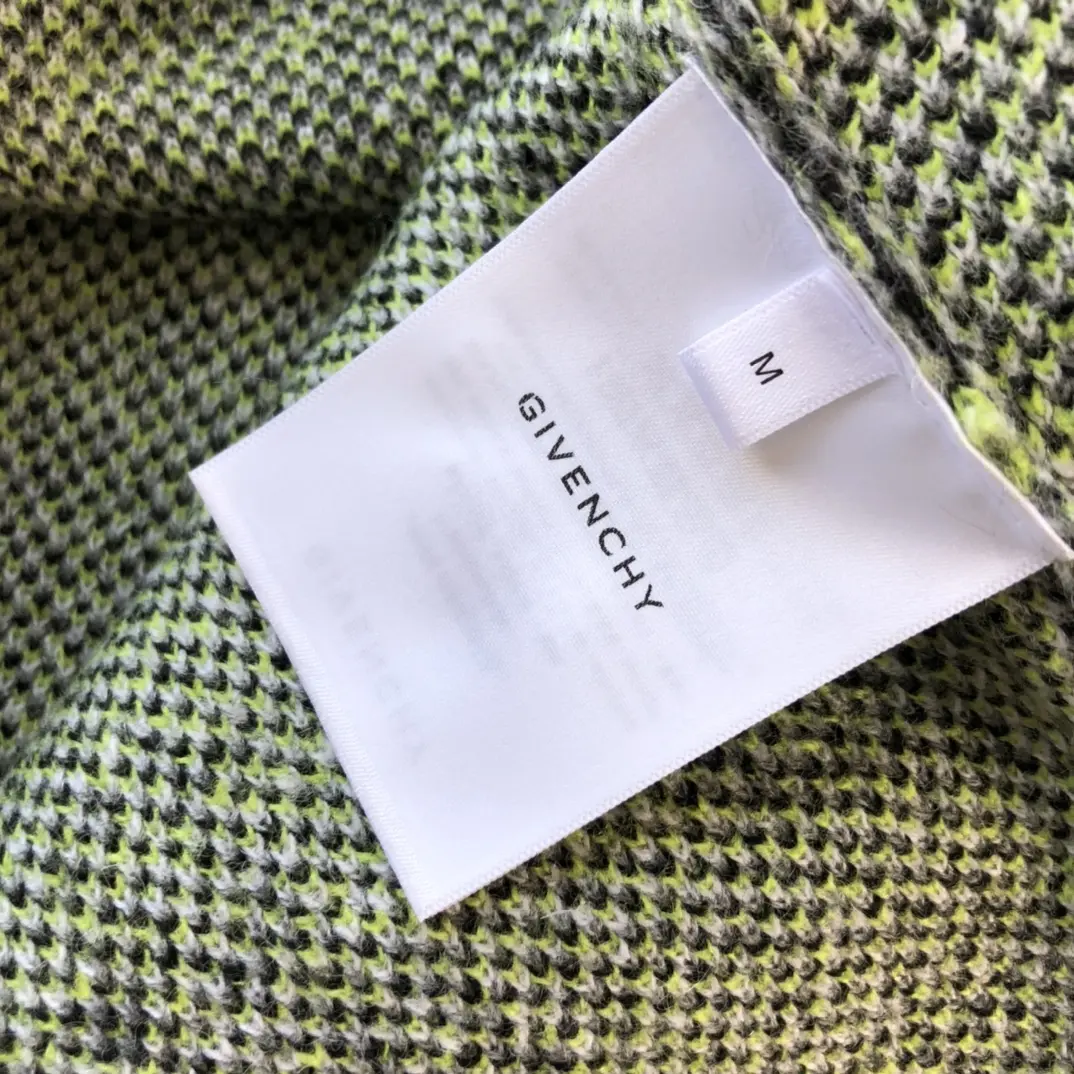 GIVENCHY 2022FW fashion sweater in green