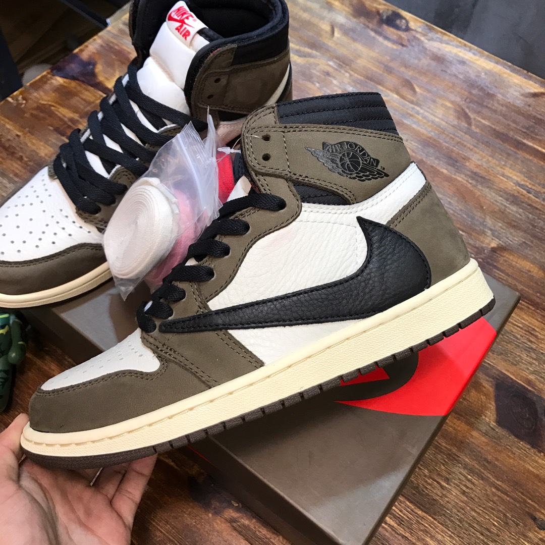 NIKE Travis Scott X Air Jordan 1 Sneaker