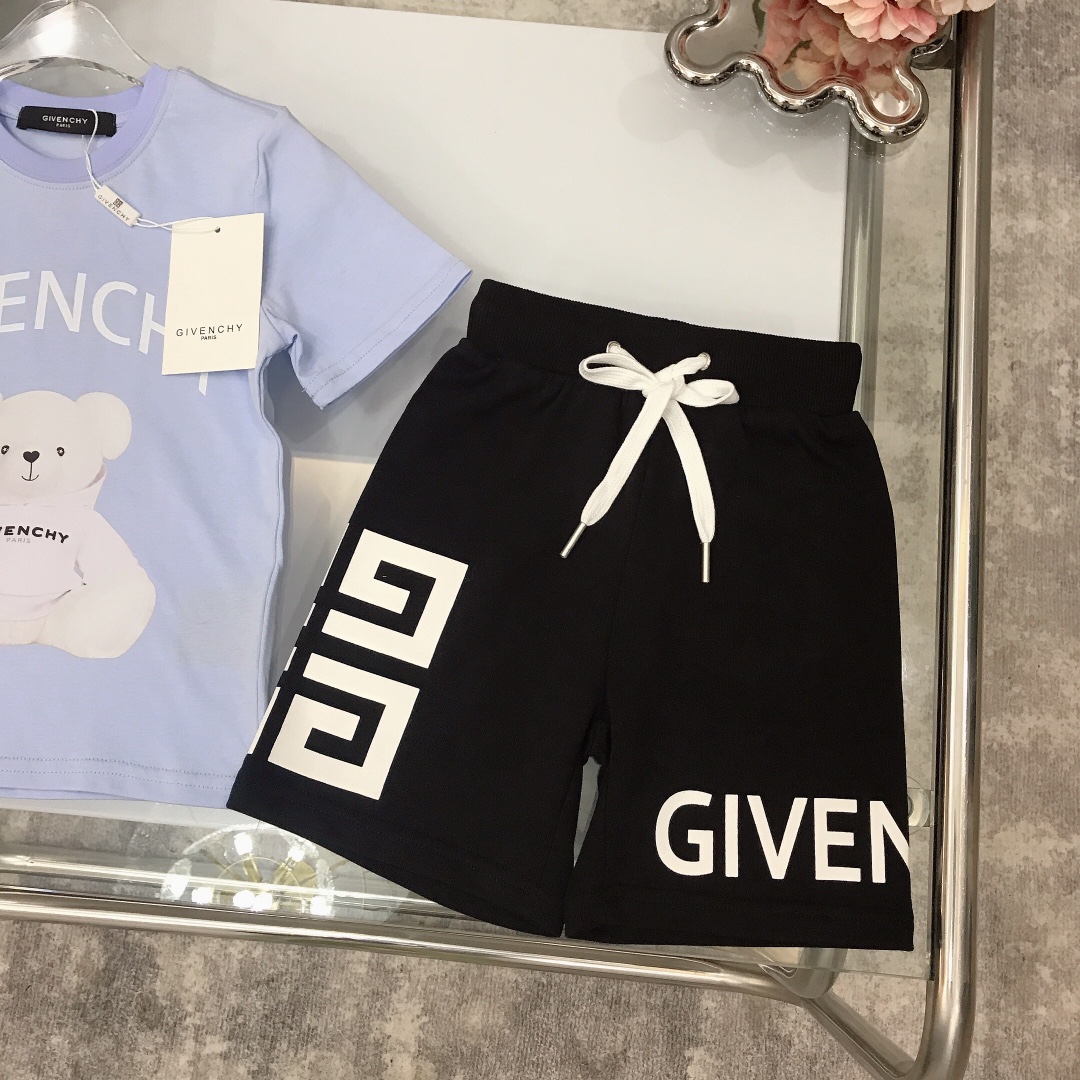 Givenchy 2022 Children T-shirt and Shorts Set