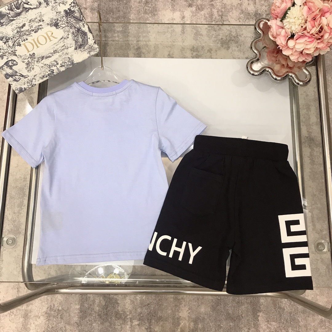 Givenchy 2022 Children T-shirt and Shorts Set