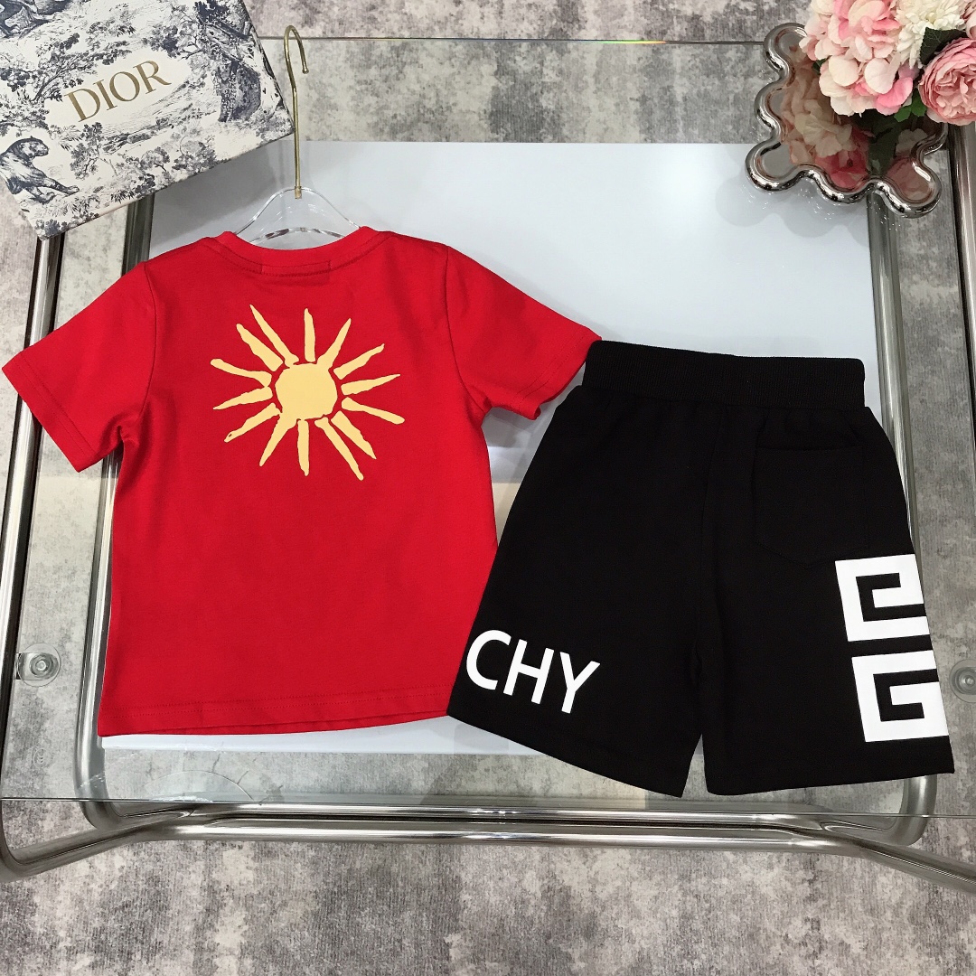 Givenchy 2022 Children T-shirt and Shorts Set