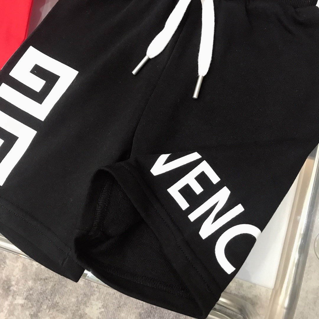 Givenchy 2022 Children T-shirt and Shorts Set