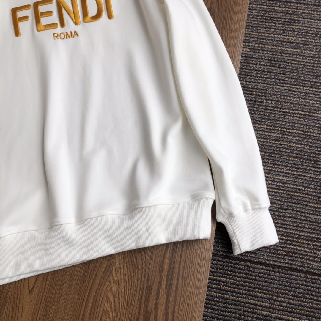 Fendi Sweatshirt Floral Embroidered Logo in White