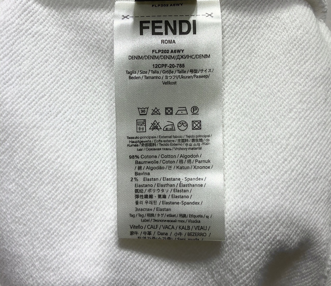 Fendi Sweatshirt Floral Embroidered Logo in White