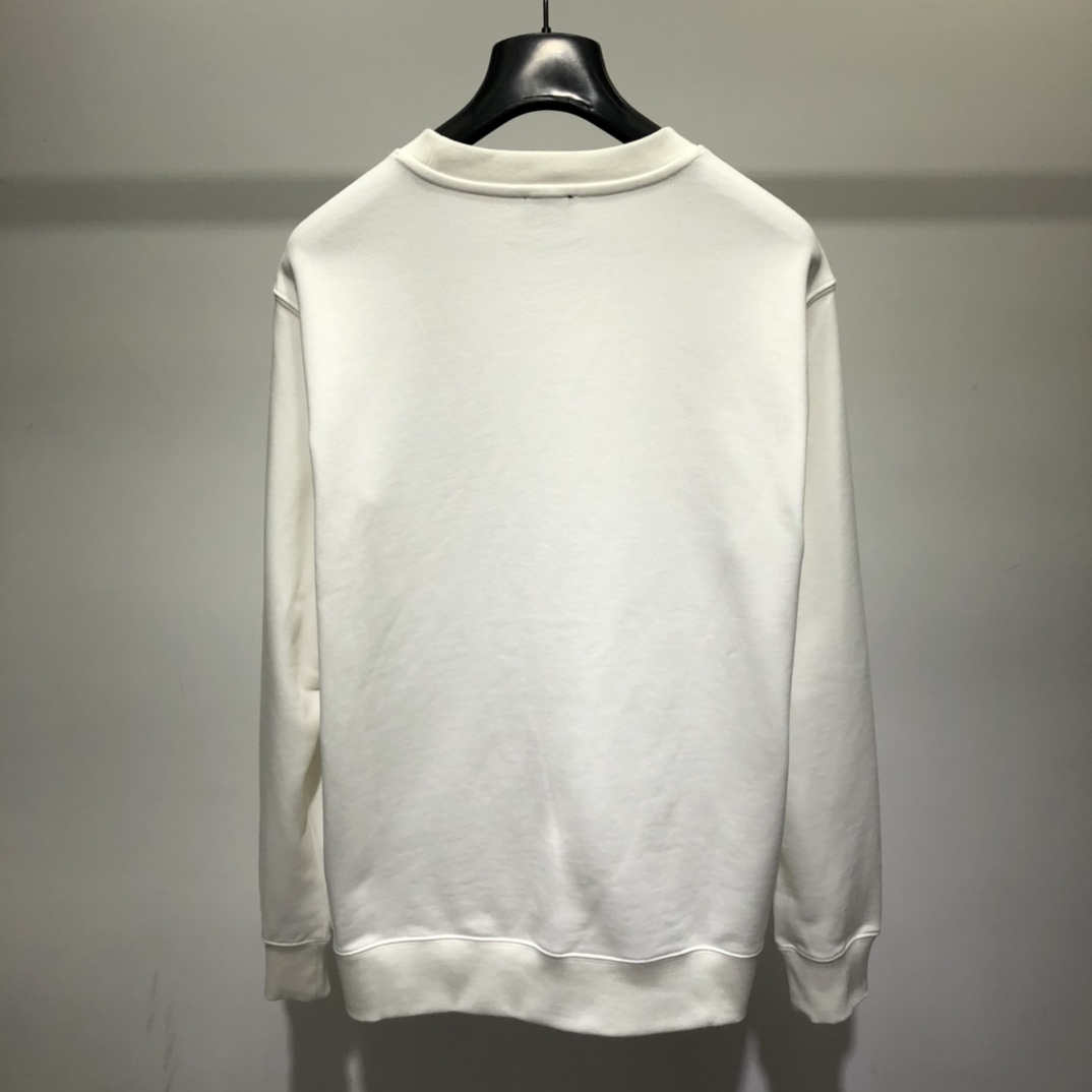 Fendi Sweatshirt Floral Embroidered Logo in White