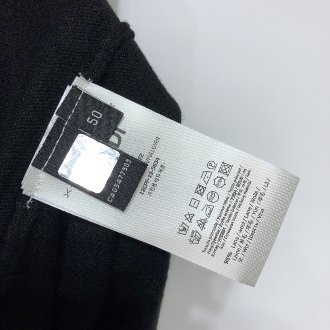 Fendi Sweatshirt Black wool in Black