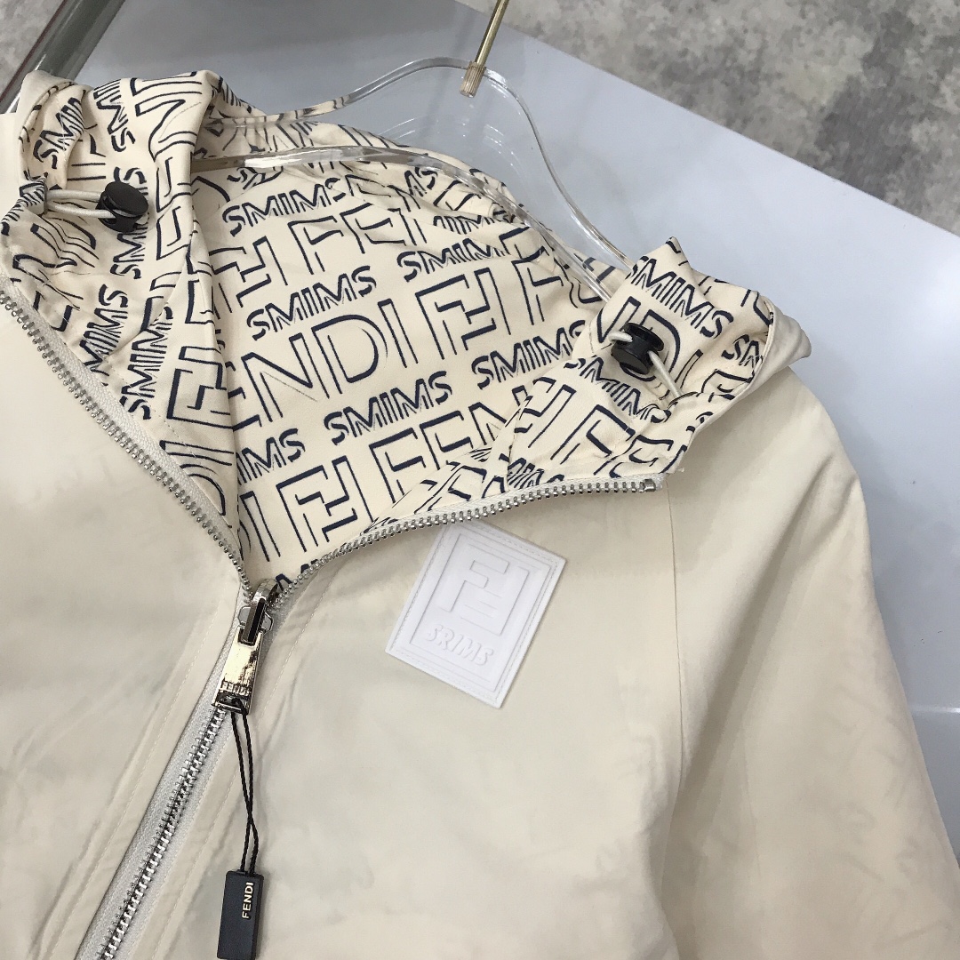 Fendi New reversible Hooded Jacket and Shorts set for Children