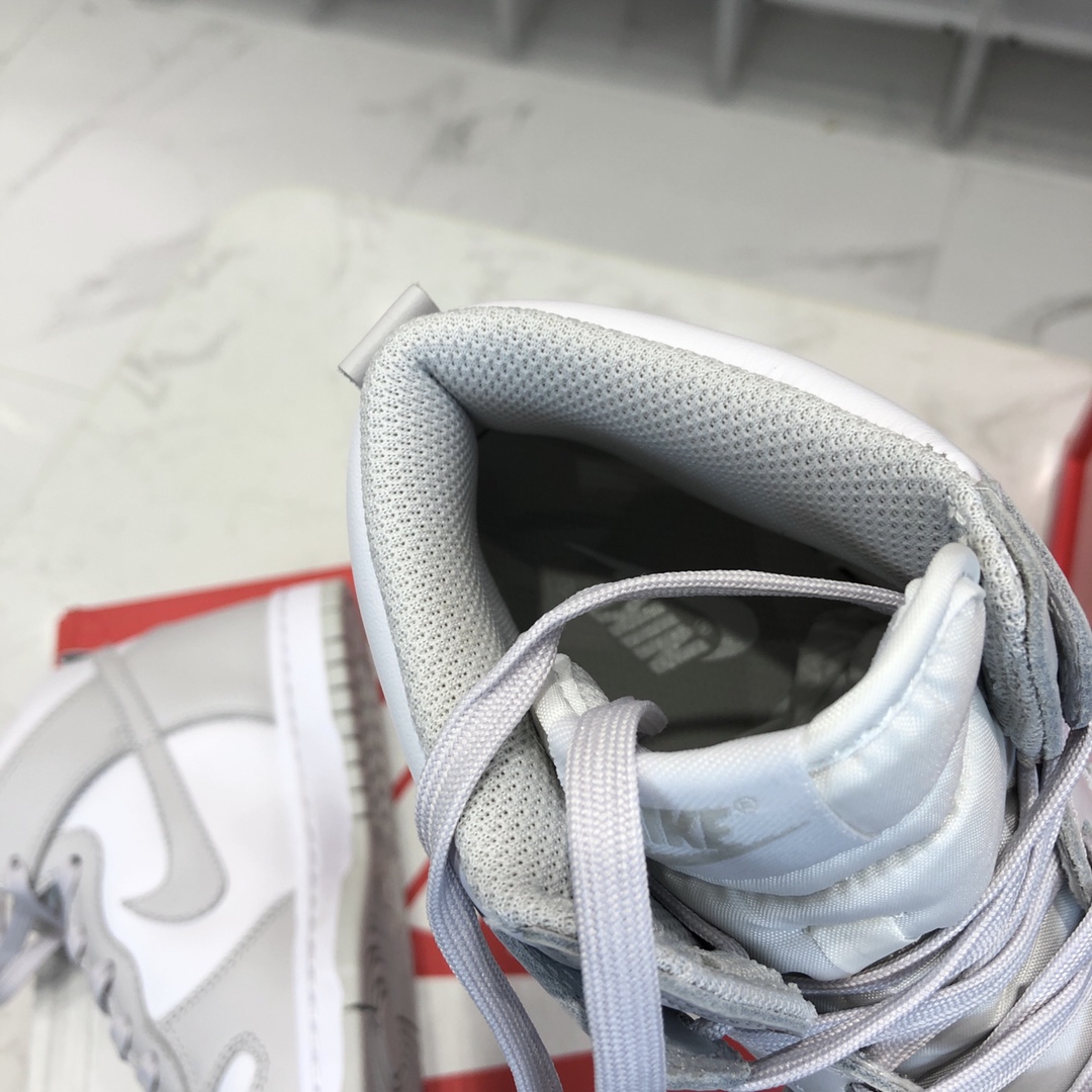 Nike Sneaker SB Dunk Low Retro in White