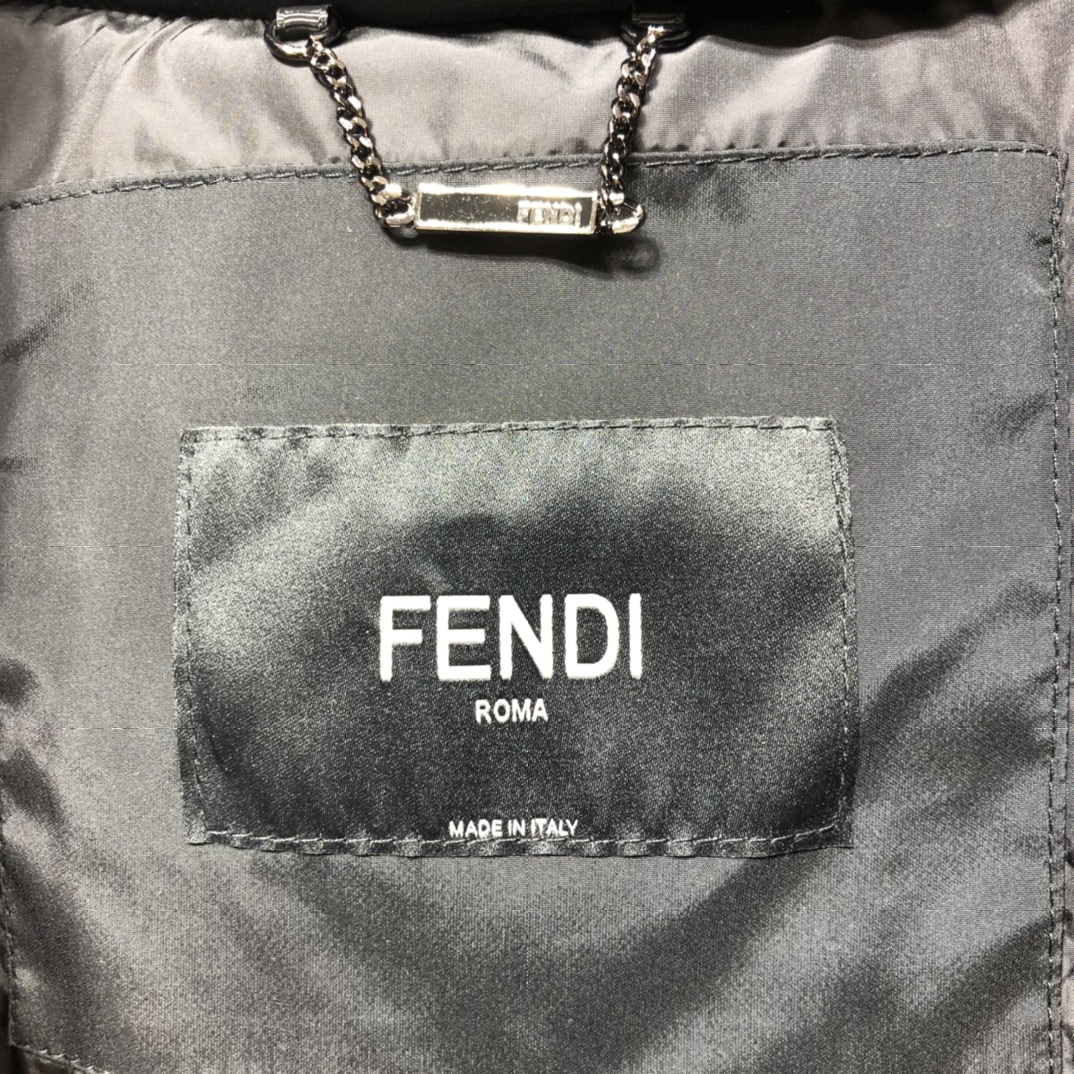 Fendi Down Jacket tech fabric in Black