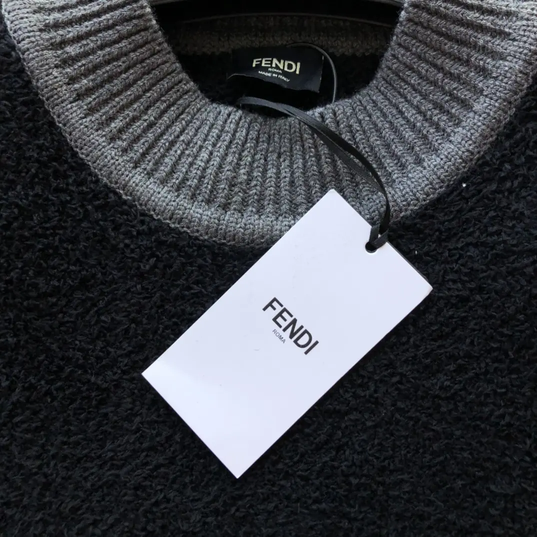 FENDI 2022FW fashion sweater in black