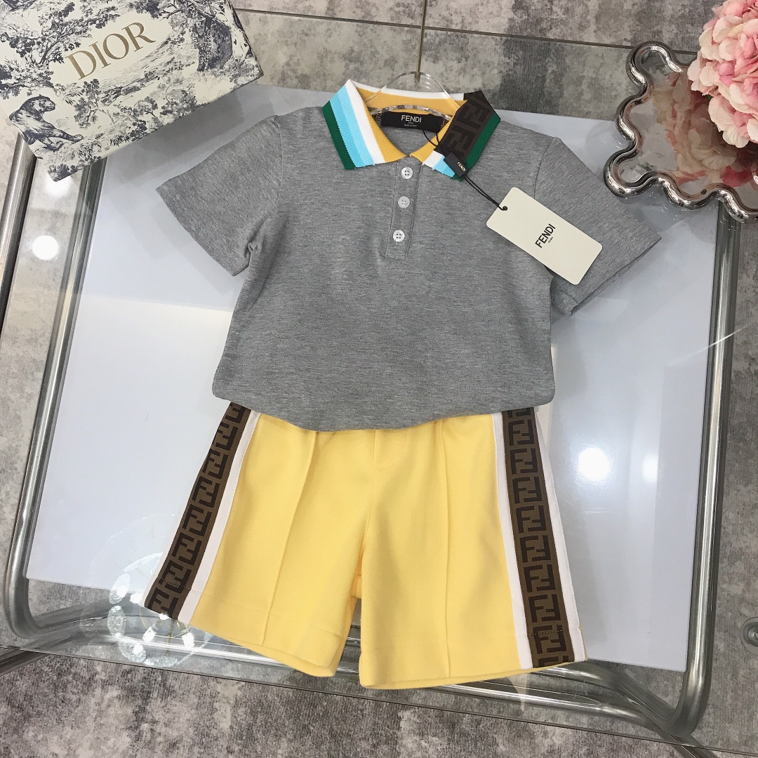 Fendi 2022 New Polo Shirt and Shorts Set