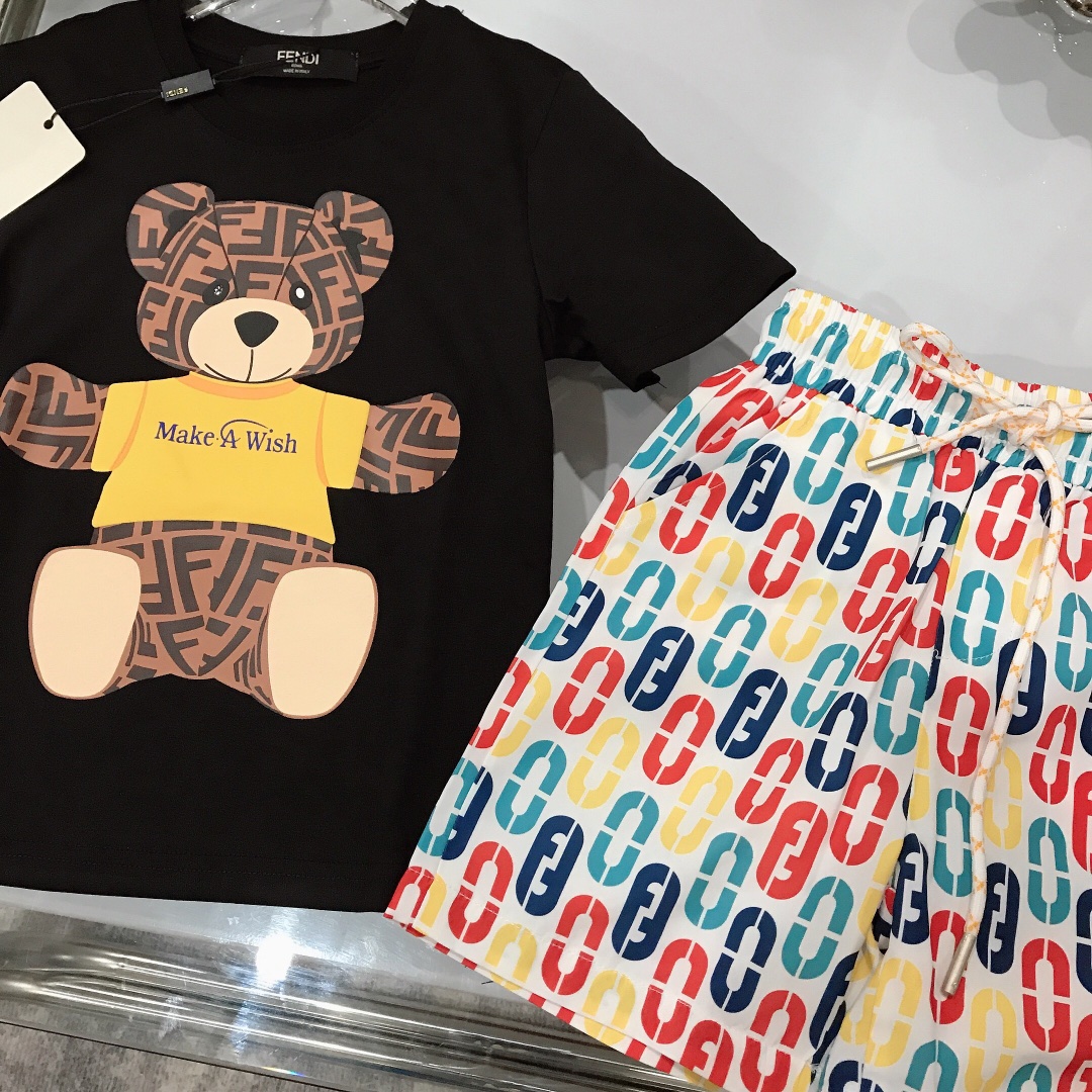 Fendi 2022 Children T-shirt and Shorts Set