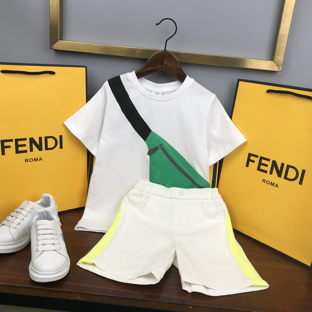 Fendi 2022 Children T-shirt and Shorts Set