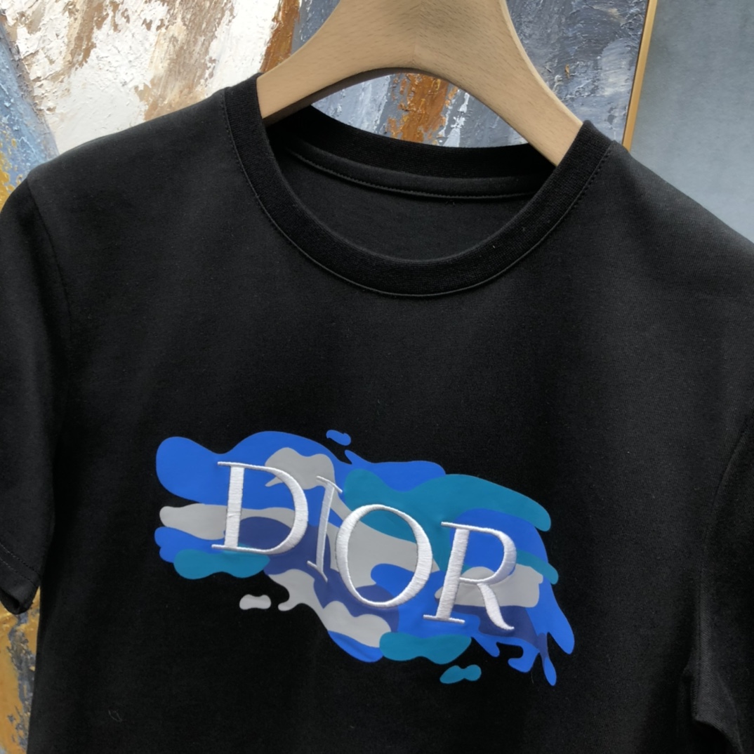 Dior T-shirt in White with Blue Logo