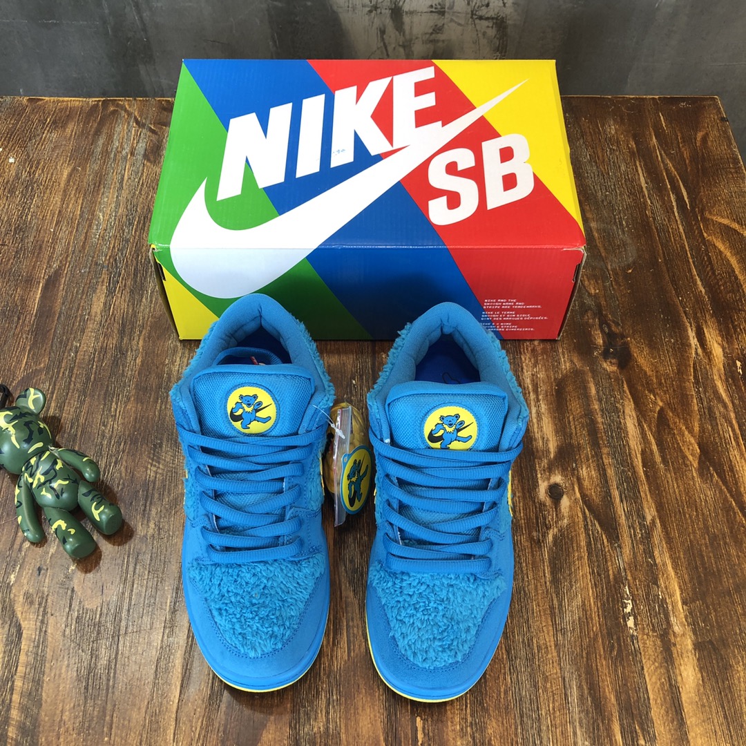 Nike Sneaker dunk low SB in Blue