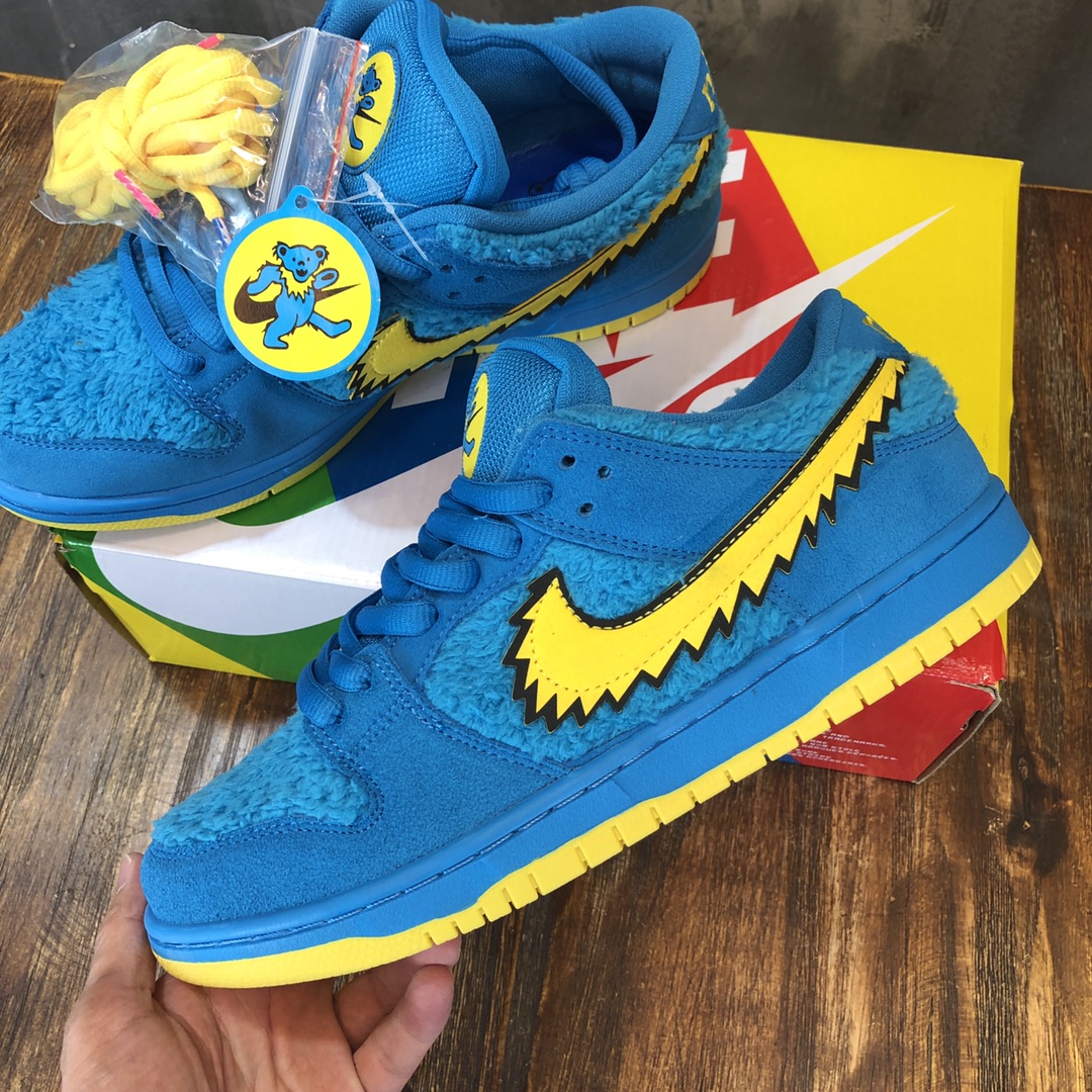 Nike Sneaker dunk low SB in Blue