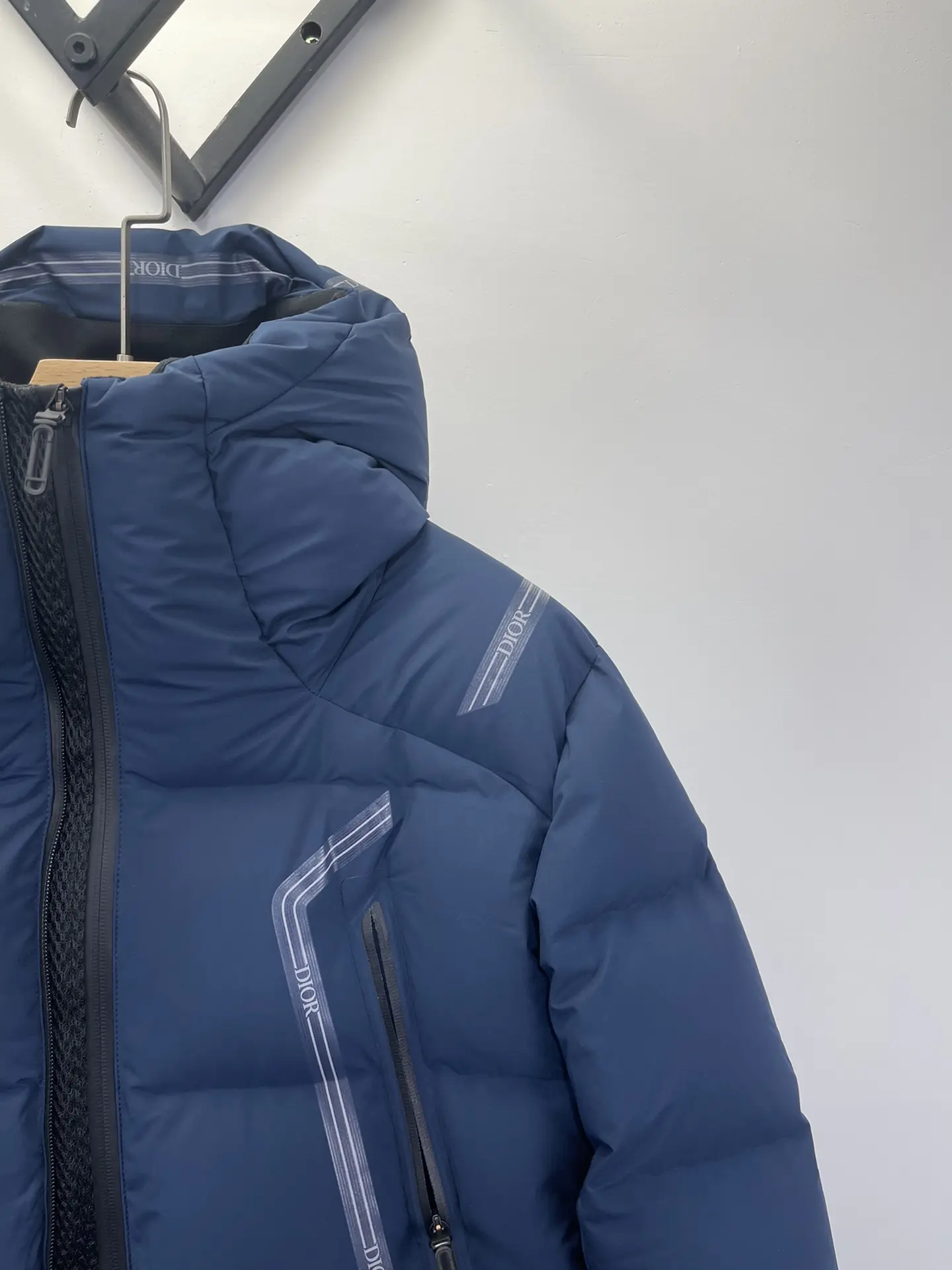 Dior 2022 new  down jacket in blue