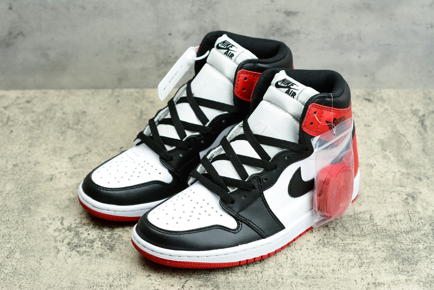 Nike Sneaker Air Jordan3 x Fragment Design in Red