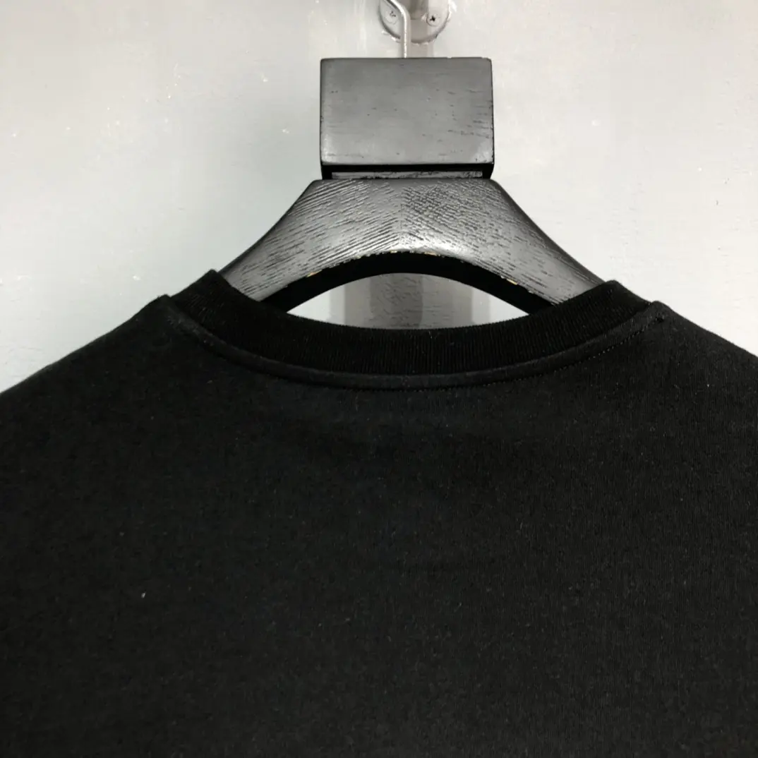 CELINE 2022SS new arrival T-shirt in black