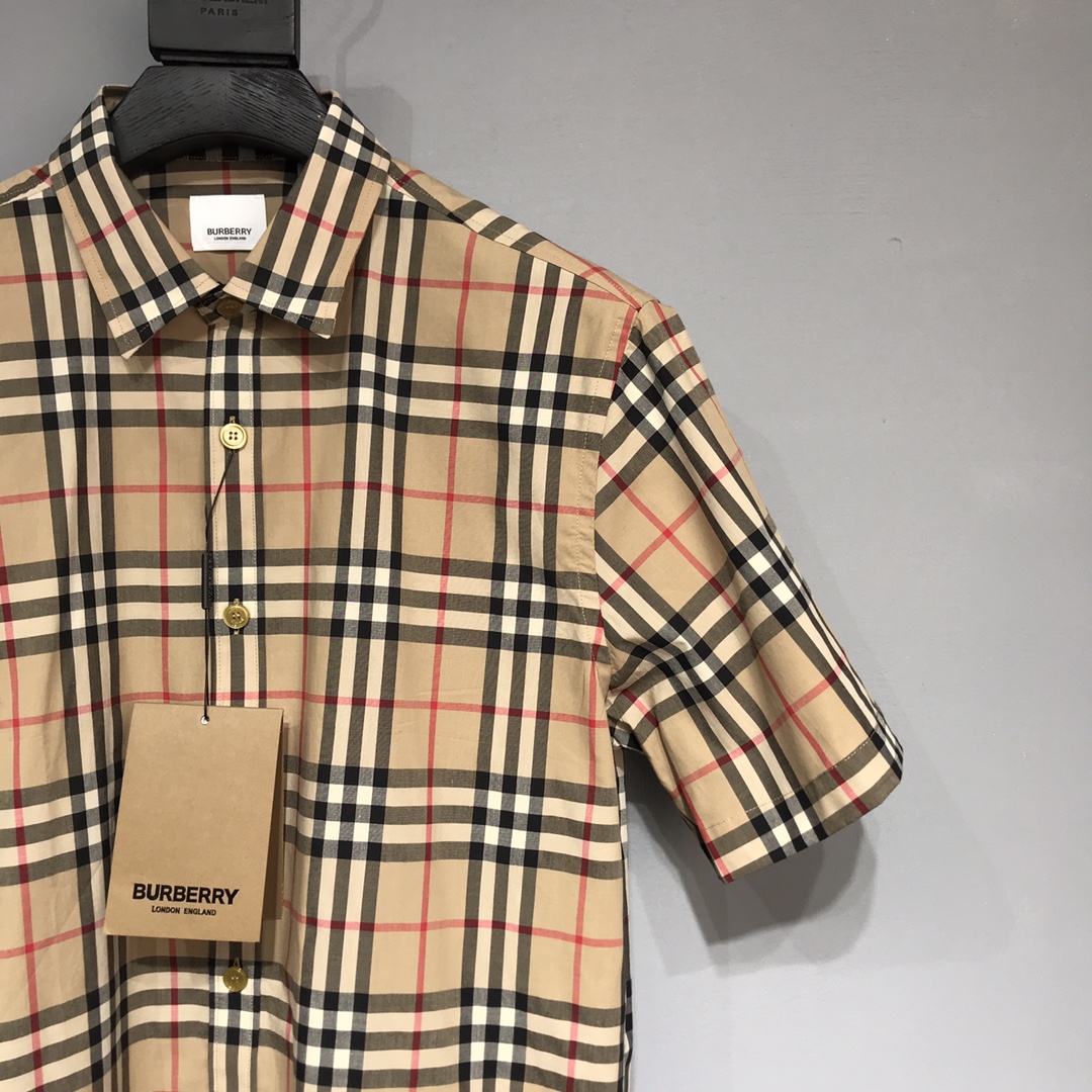 Burberry Vintage plaid short sleeve shirt