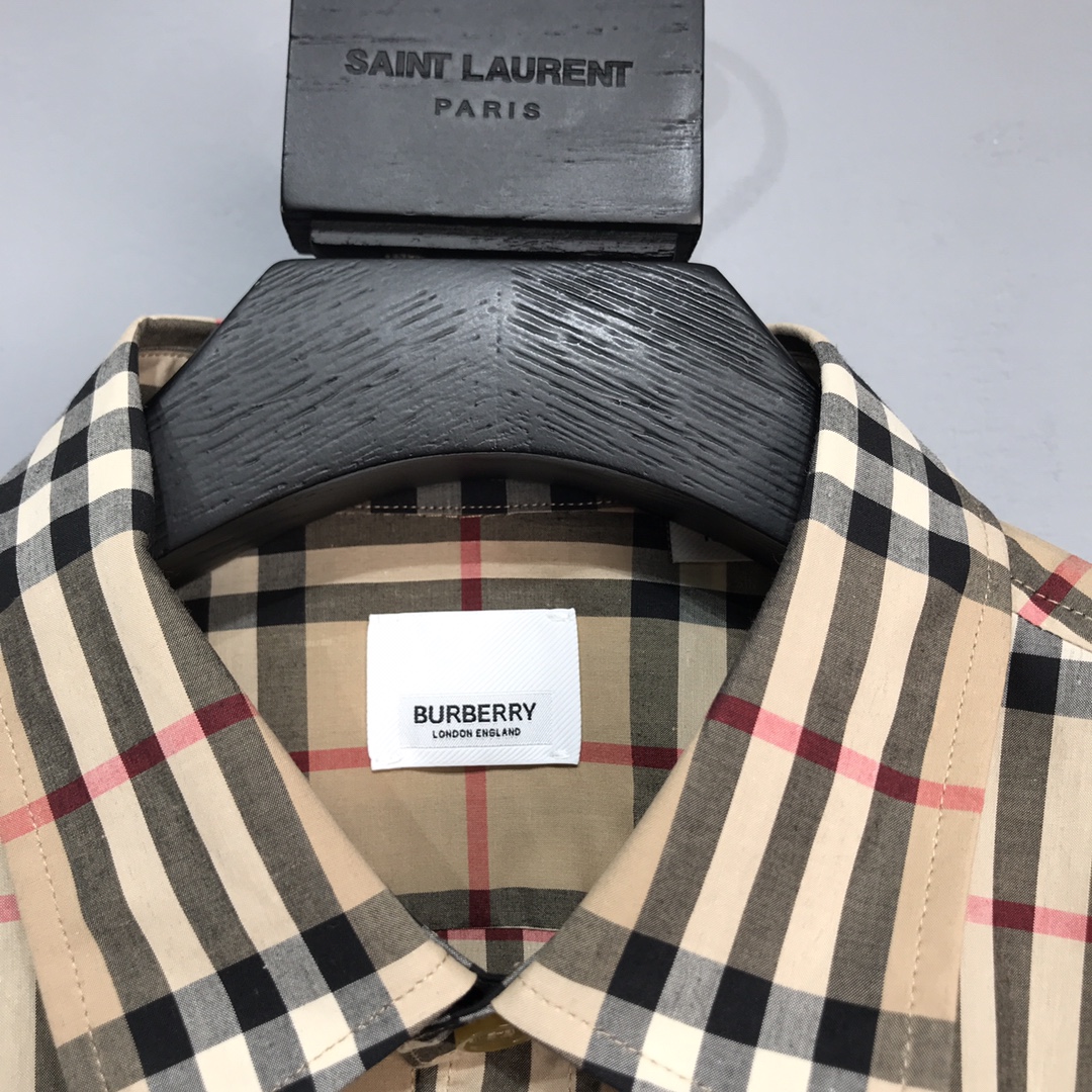 Burberry Vintage plaid short sleeve shirt