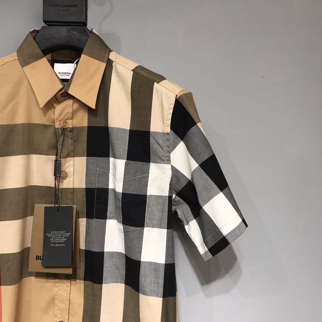 Burberry Vintage plaid short sleeve shirt