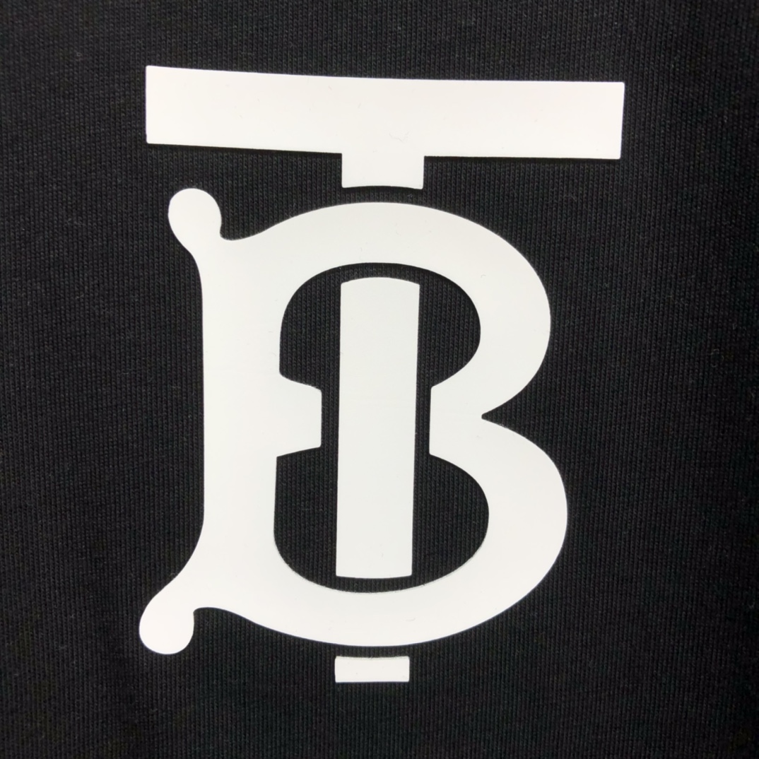 Burberry T-shirt Monogram Motif Cotton in Black