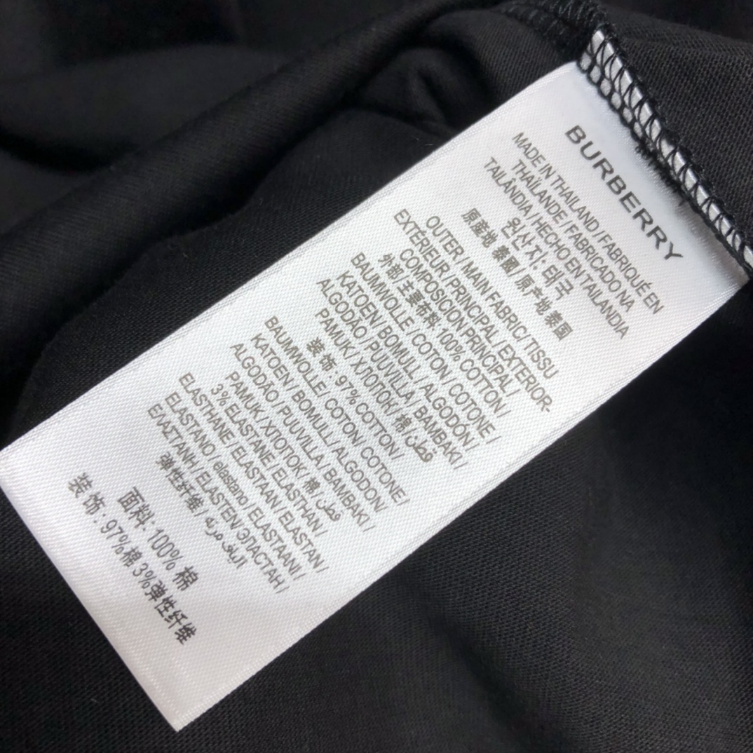 Burberry T-shirt Monogram Motif Cotton in Black