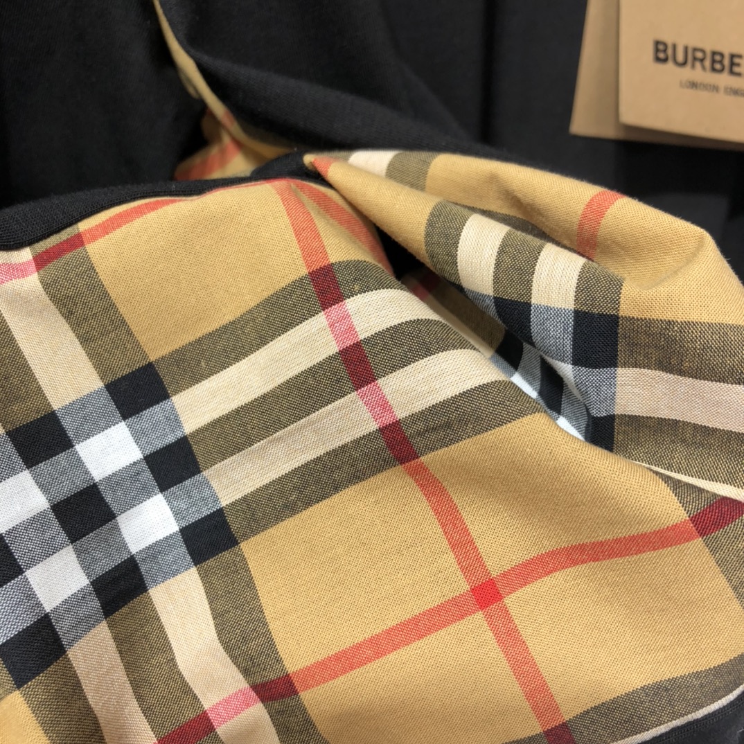 Burberry T-shirt Location Print Cotton Oversized