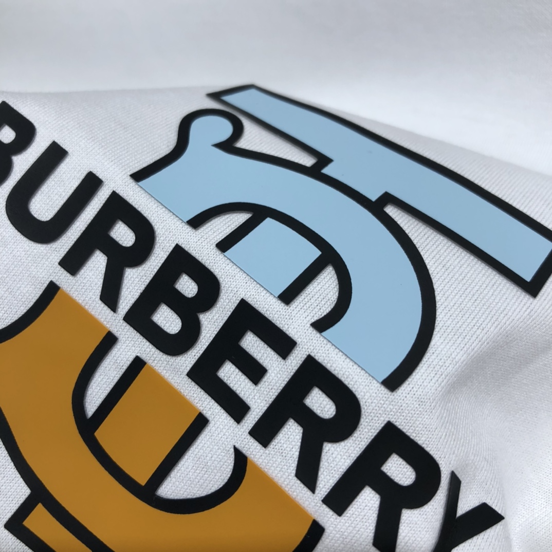 Burberry T-shirt Location Print Cotton Oversized