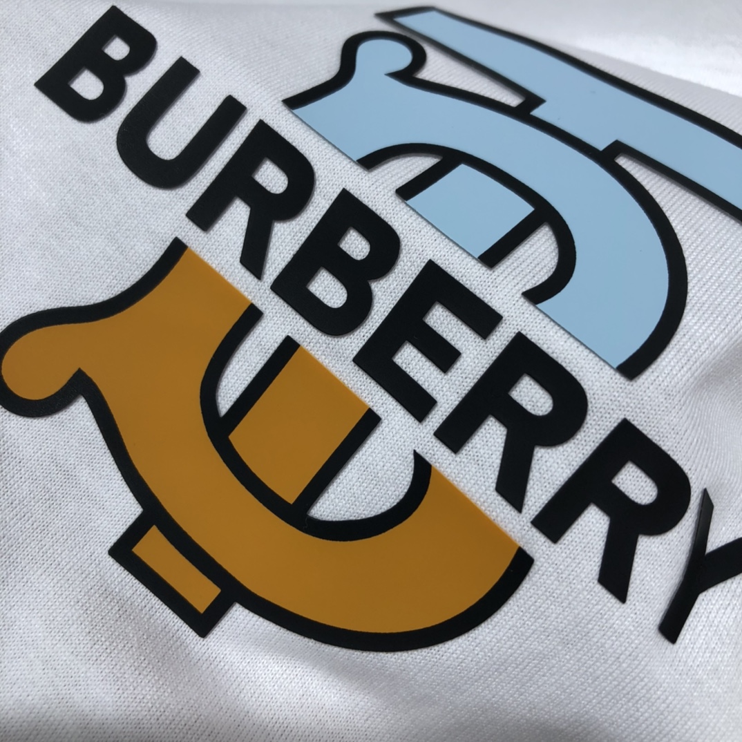 Burberry T-shirt Location Print Cotton Oversized