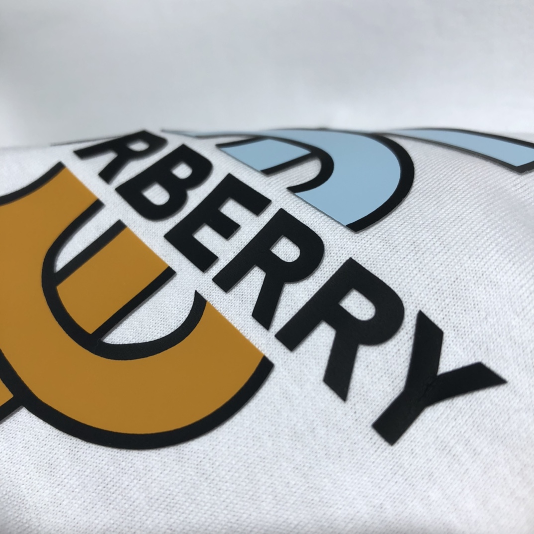 Burberry T-shirt Location Print Cotton Oversized