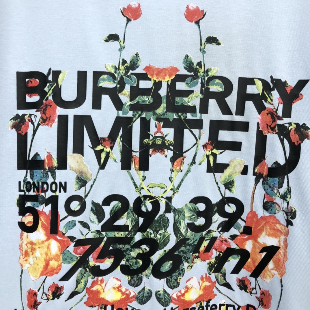 Burberry T-shirt Location Print Cotton Oversized