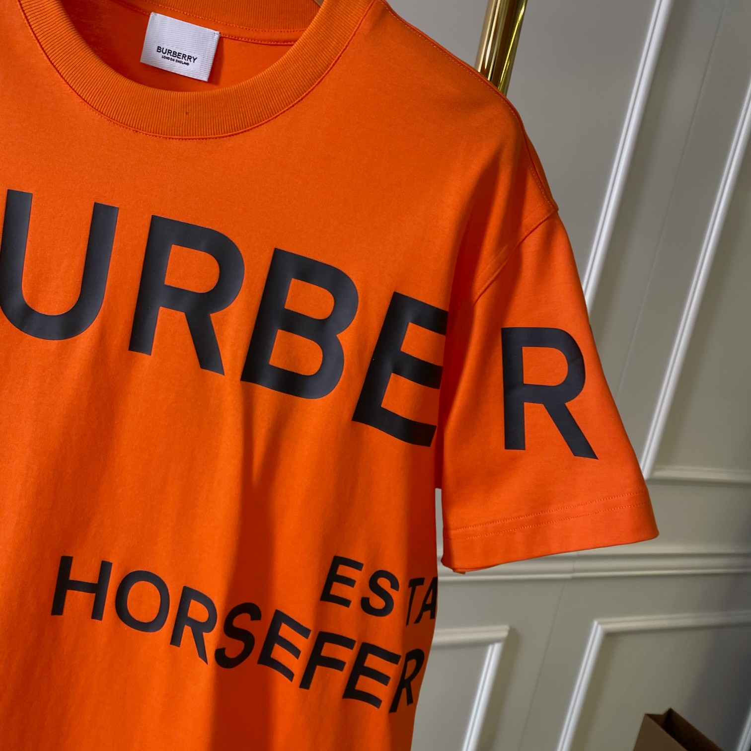 Burberry T-shirt Horseferry in Orange