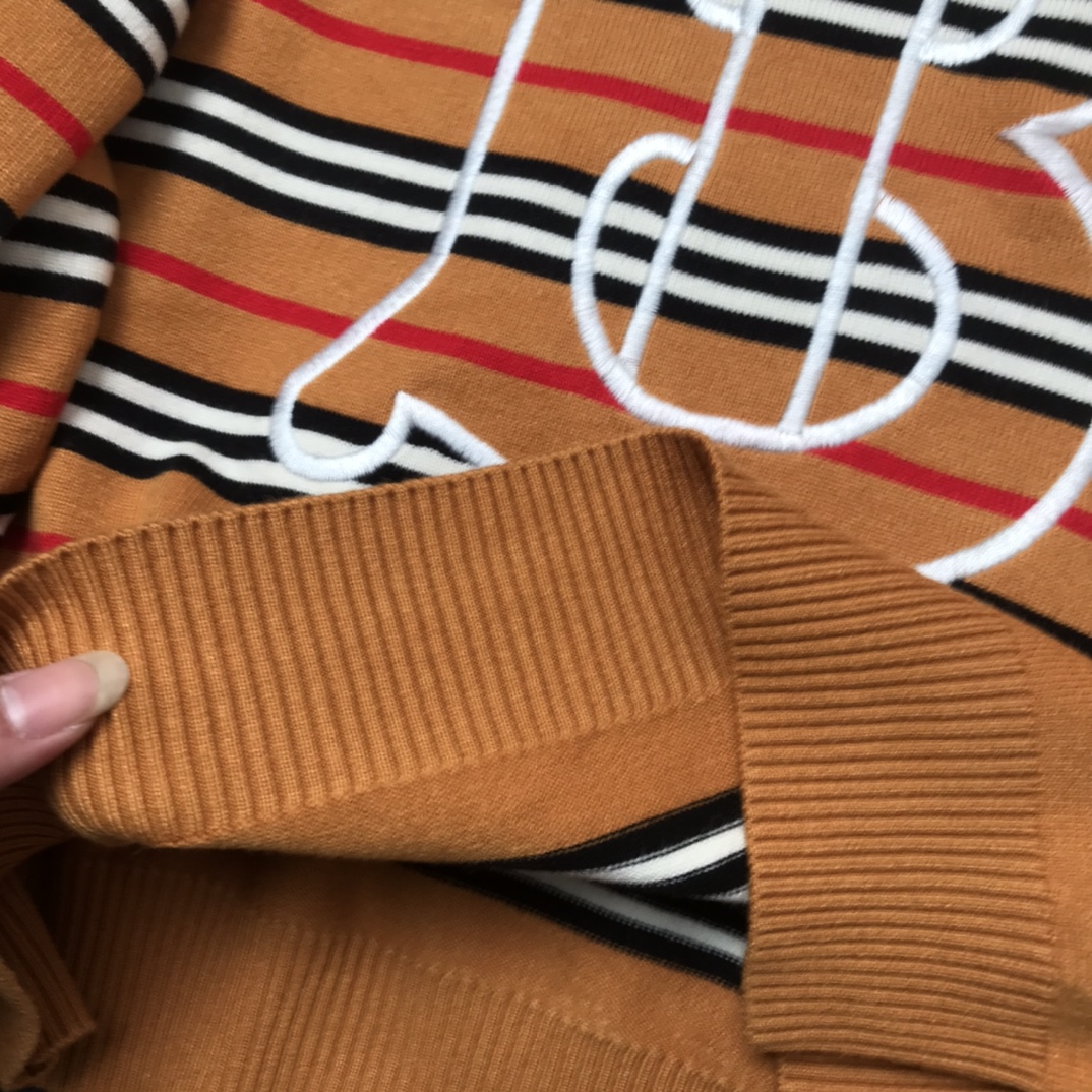 Burberry Sweatshirt Cotton in Orange