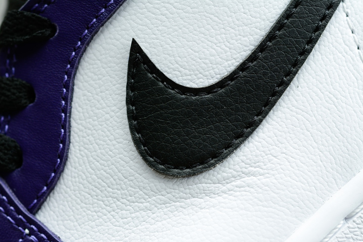 Nike Sneaker Air Jordan1 High Court Purple