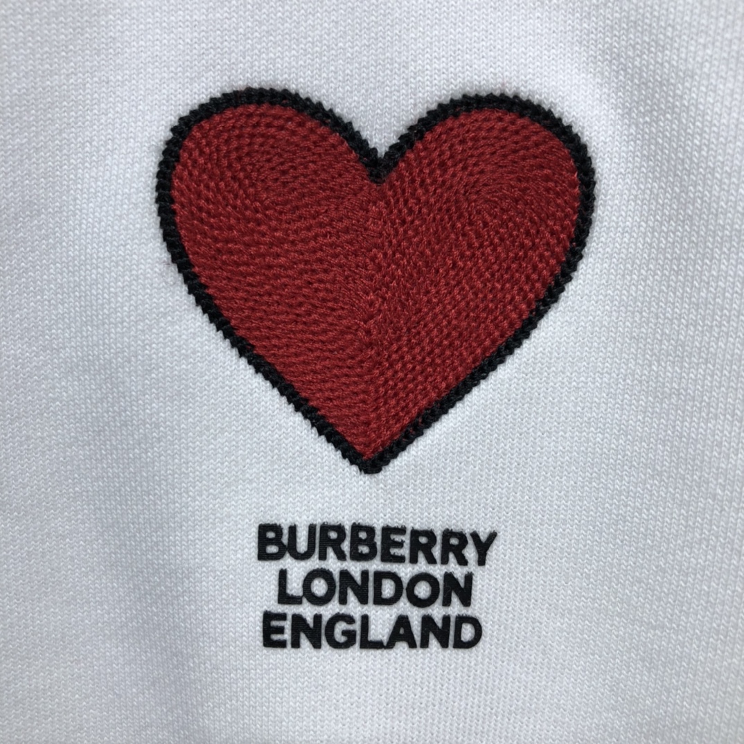 Burberry Hoodie Heart in White