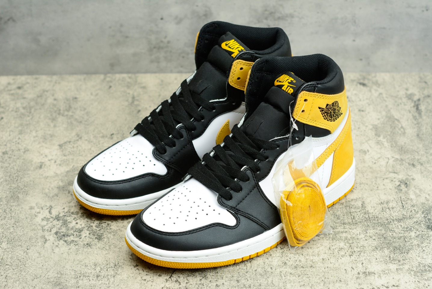Nike Sneaker Air Jordan1 High AJ1 Yellow
