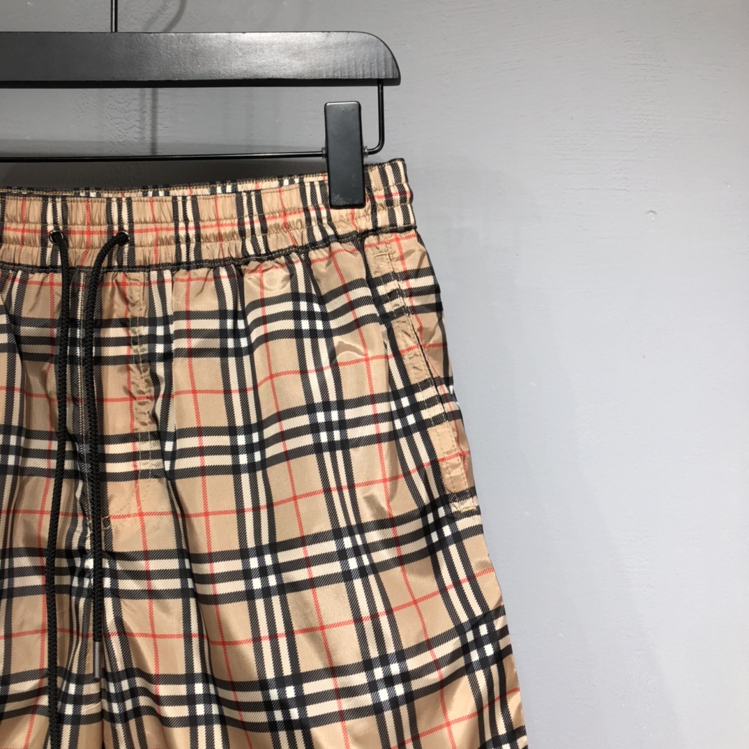 Burberry classic checked shorts