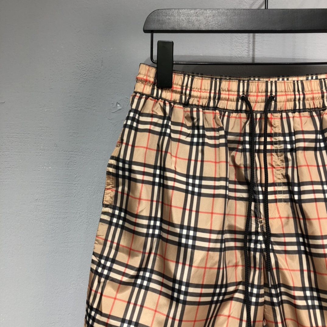 Burberry classic checked shorts