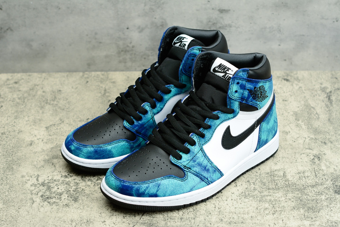 Nike Sneaker Air Jordan1 High AJ1 Tie-Day in Blue