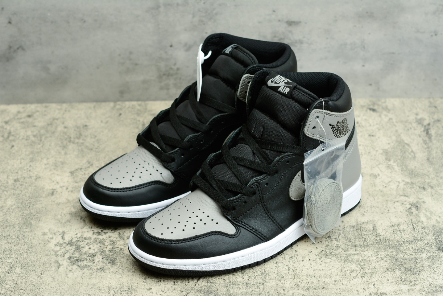 Nike Sneaker Air Jordan1 High AJ1 Shadow in Gray