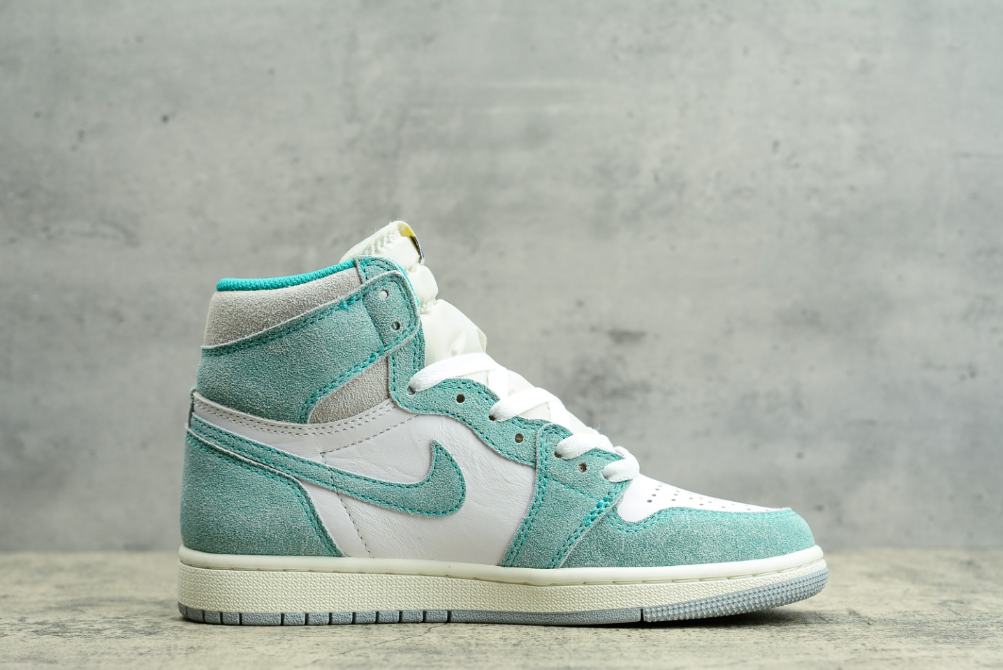 Nike Sneaker Air Jordan1 AJ1 Neutral Grey in Blue