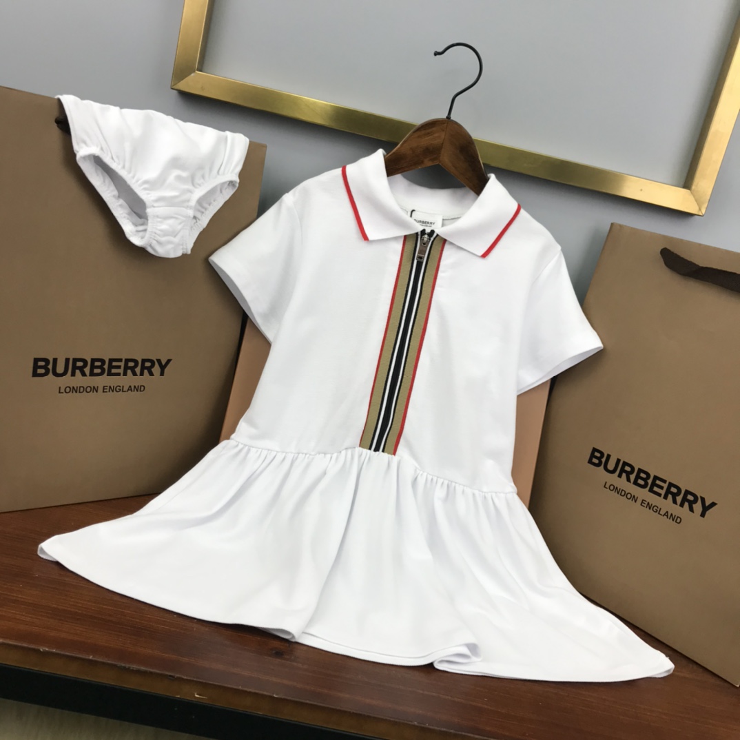 Burberry 2022 Underpants and Polo Dress Set